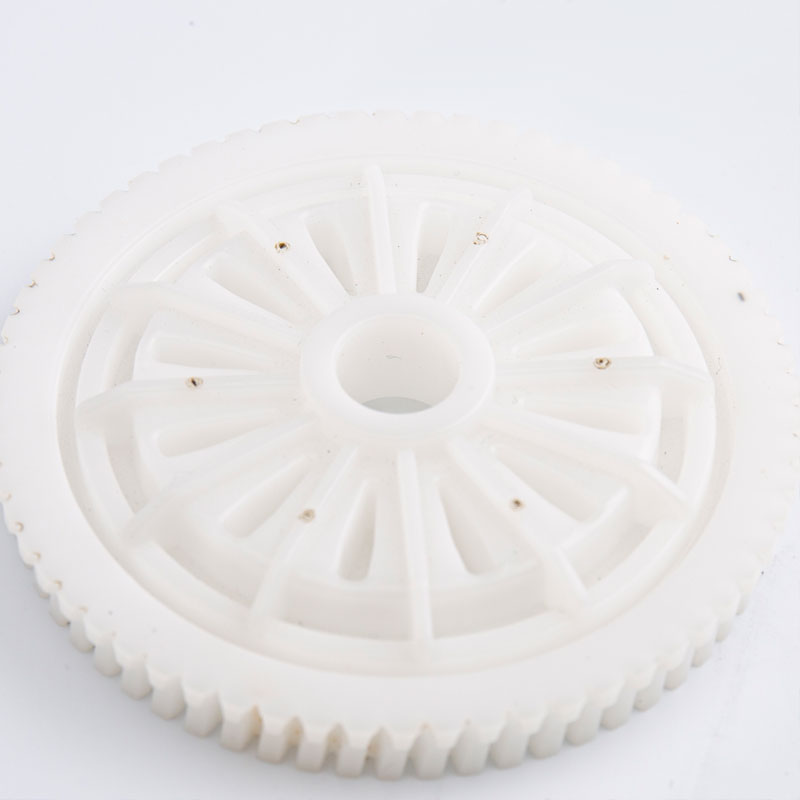 Pellet di plastica POM sostitutivi del metallo